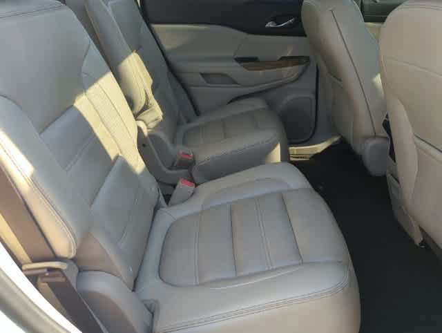 Used 2019 GMC Acadia Denali w/ Technology Package FWD image 22