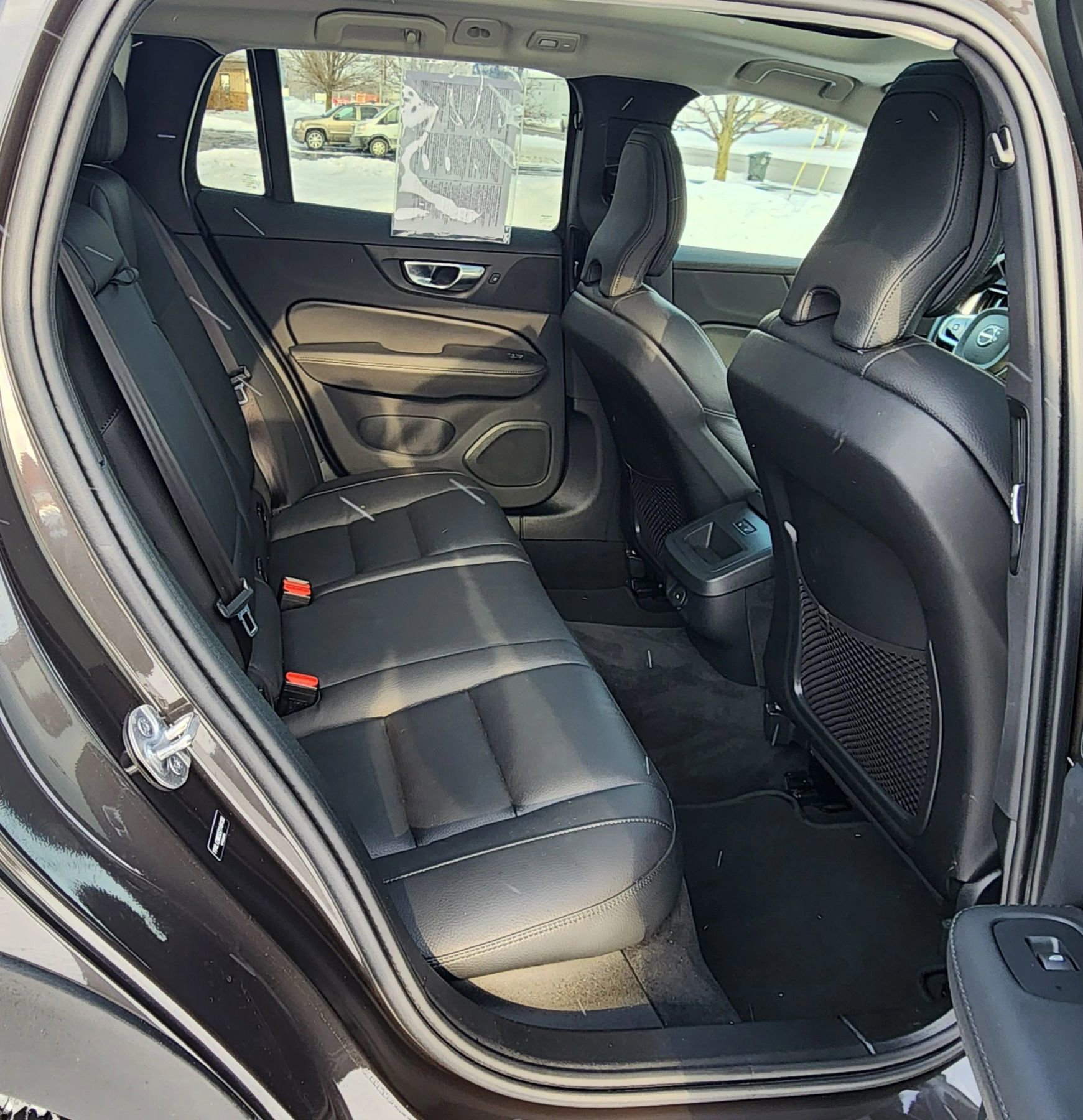 Used 2025 Volvo V60 B5 Cross Country Plus image 20