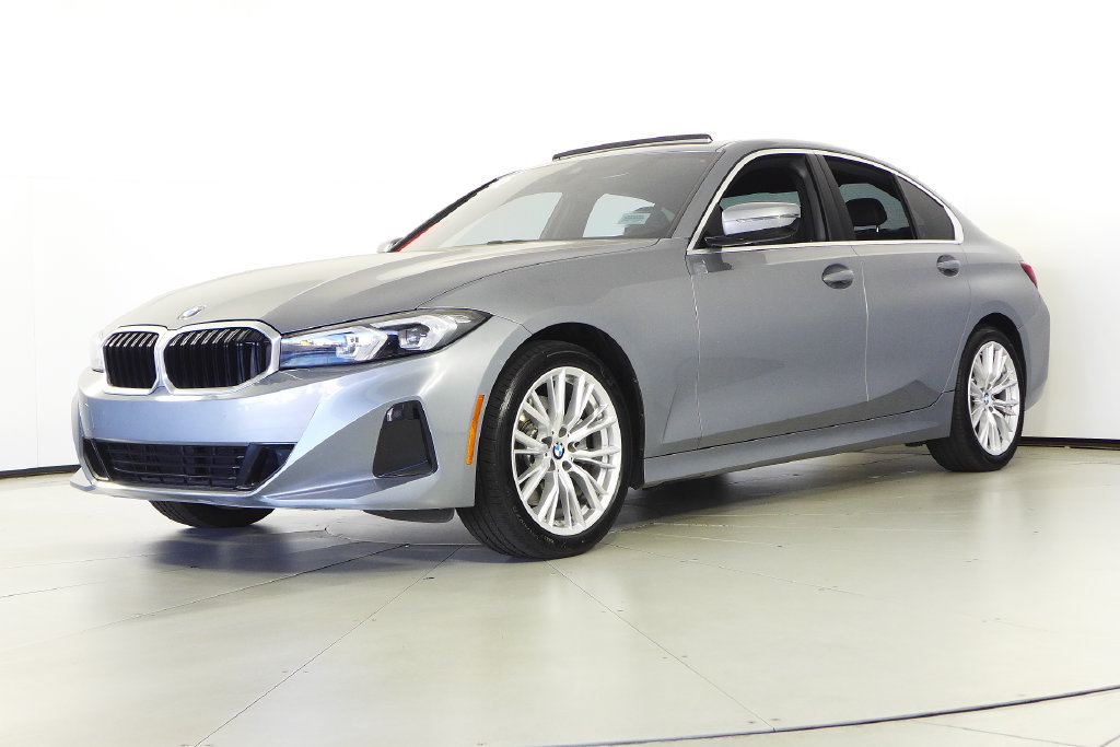 Used 2024 BMW 330i Sedan w/ Convenience Package RWD image 2