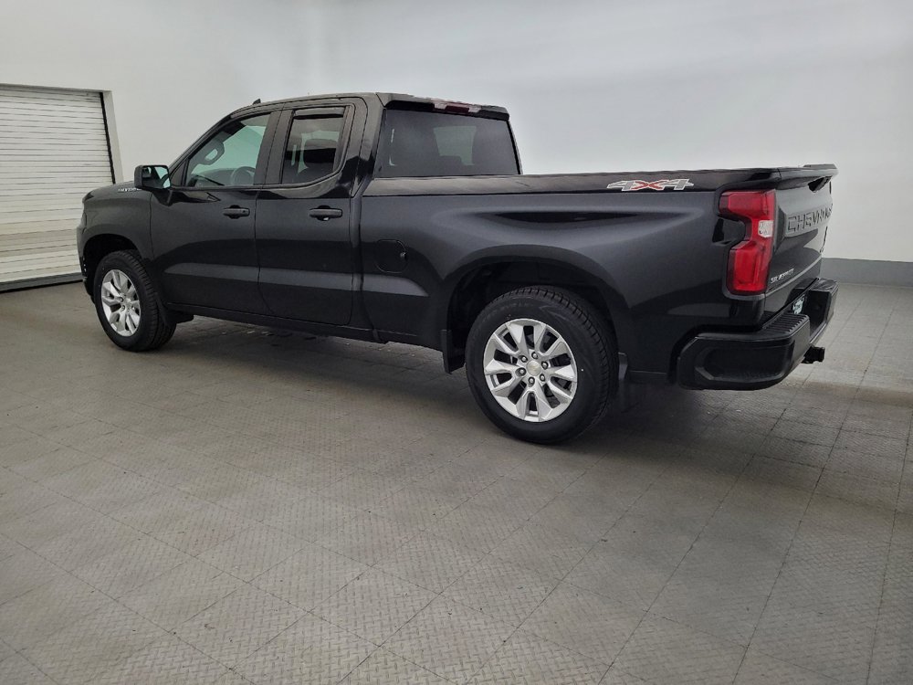 Used 2020 Chevrolet Silverado 1500 Custom w/ Custom Value Package AWD/4WD image 3