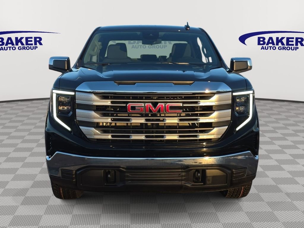 New 2026 GMC Sierra 1500 SLE image 2