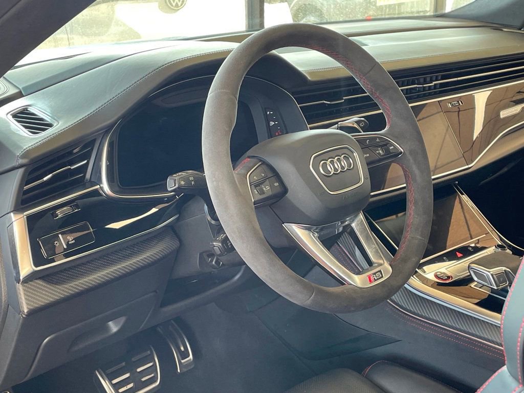 Used 2023 Audi RS Q8 w/ Black Optic Package image 17