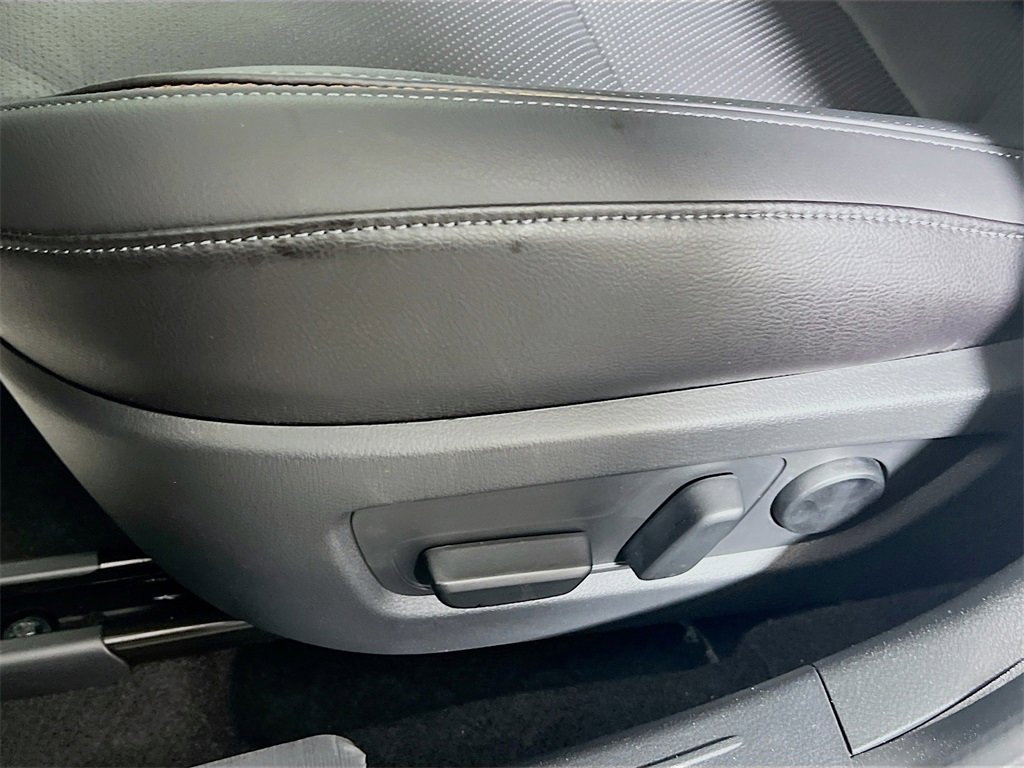 Used 2025 MAZDA CX-50 2.5 Hybrid w/ Weather Package image 17