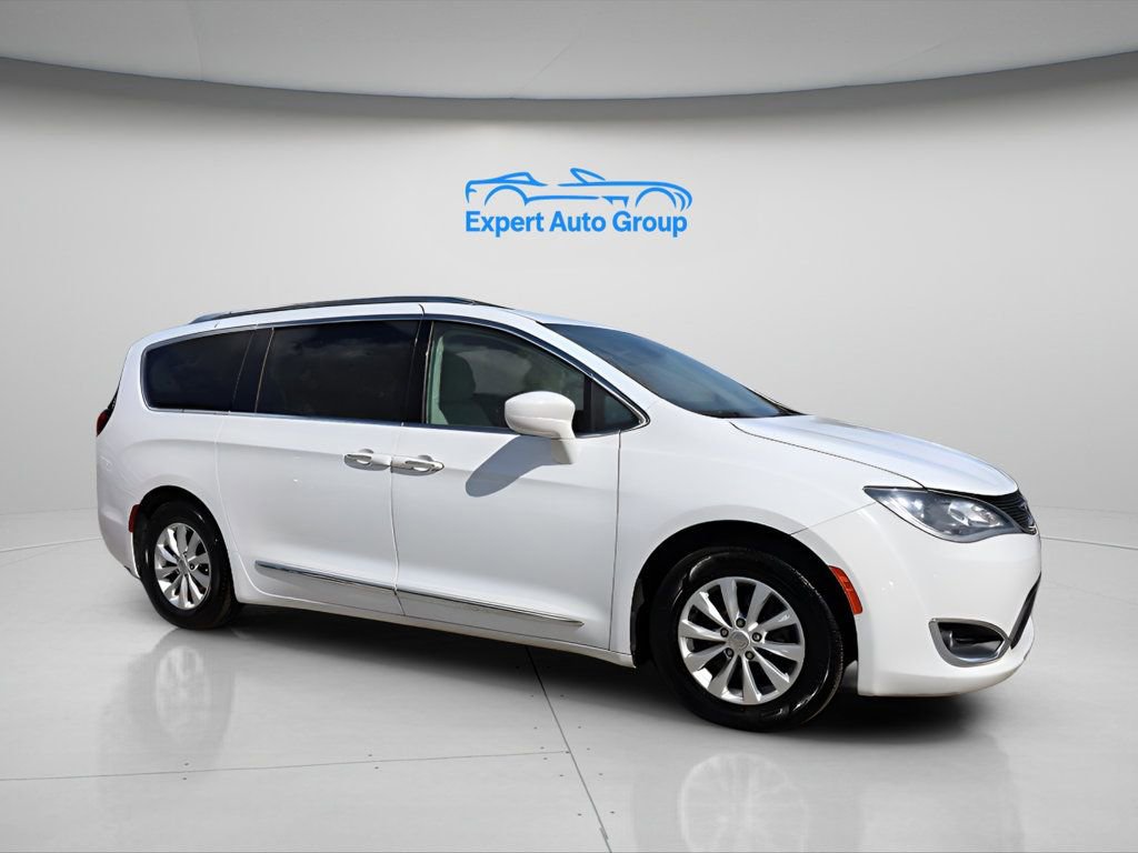 Used 2018 Chrysler Pacifica Touring-L