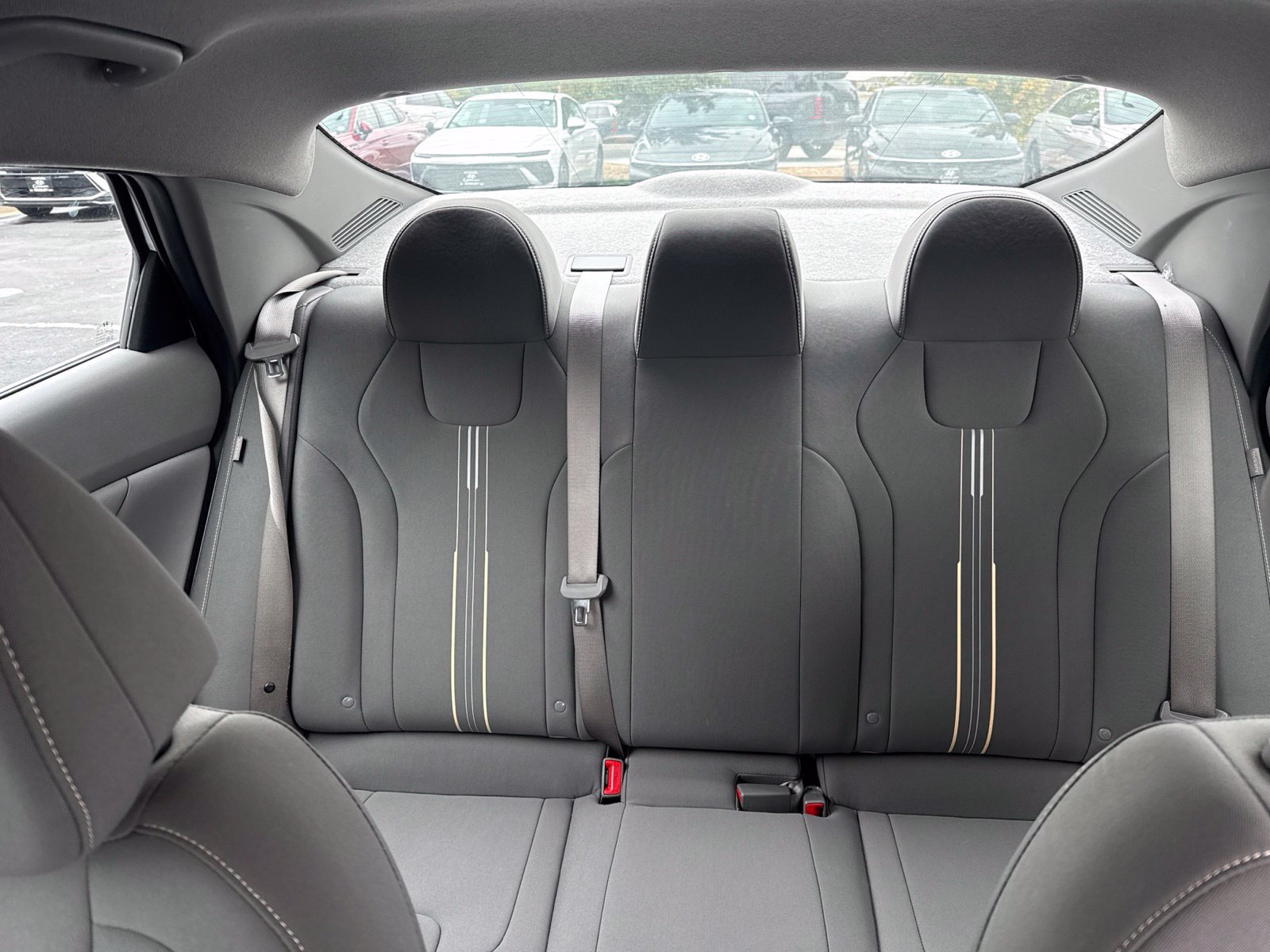 Used 2025 Hyundai Elantra Sport w/ Cargo Package FWD image 10