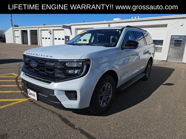 Used 2025 Ford Expedition Active AWD/4WD image 4
