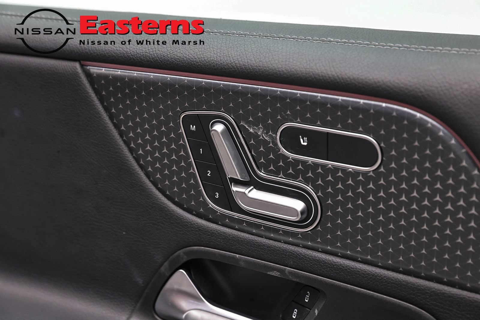 Used 2025 Mercedes-Benz GLB 250 w/ Exclusive Package image 20