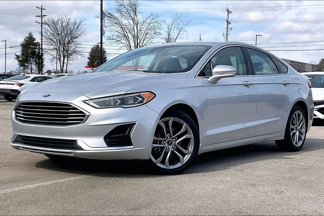 Used 2019 Ford Fusion SEL image 2