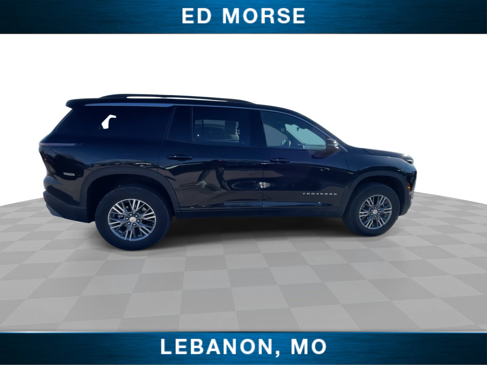 Used 2025 Chevrolet Traverse LT image 9