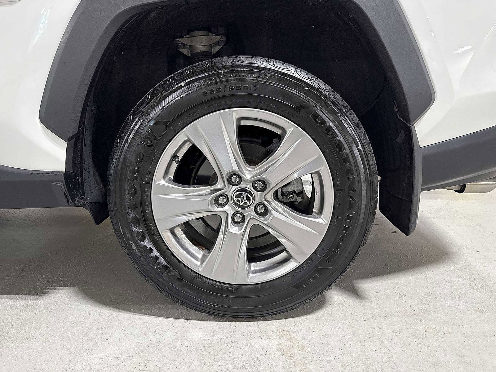 Certified 2023 Toyota RAV4 XLE w/ Convenience Package AWD/4WD image 10