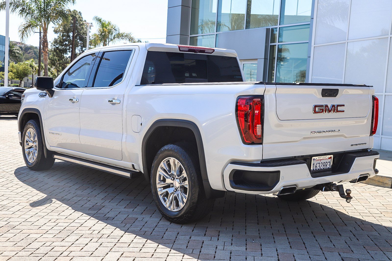 Used 2022 GMC Sierra 1500 Denali image 9