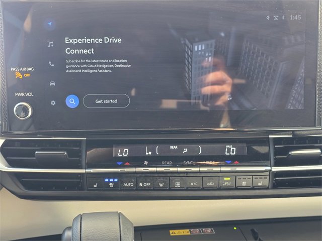 Used 2025 Toyota Sienna Platinum image 12