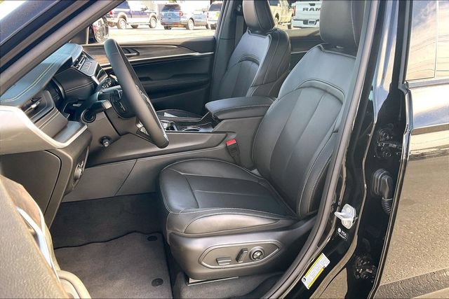 New 2026 Jeep Grand Cherokee L Limited AWD/4WD image 9