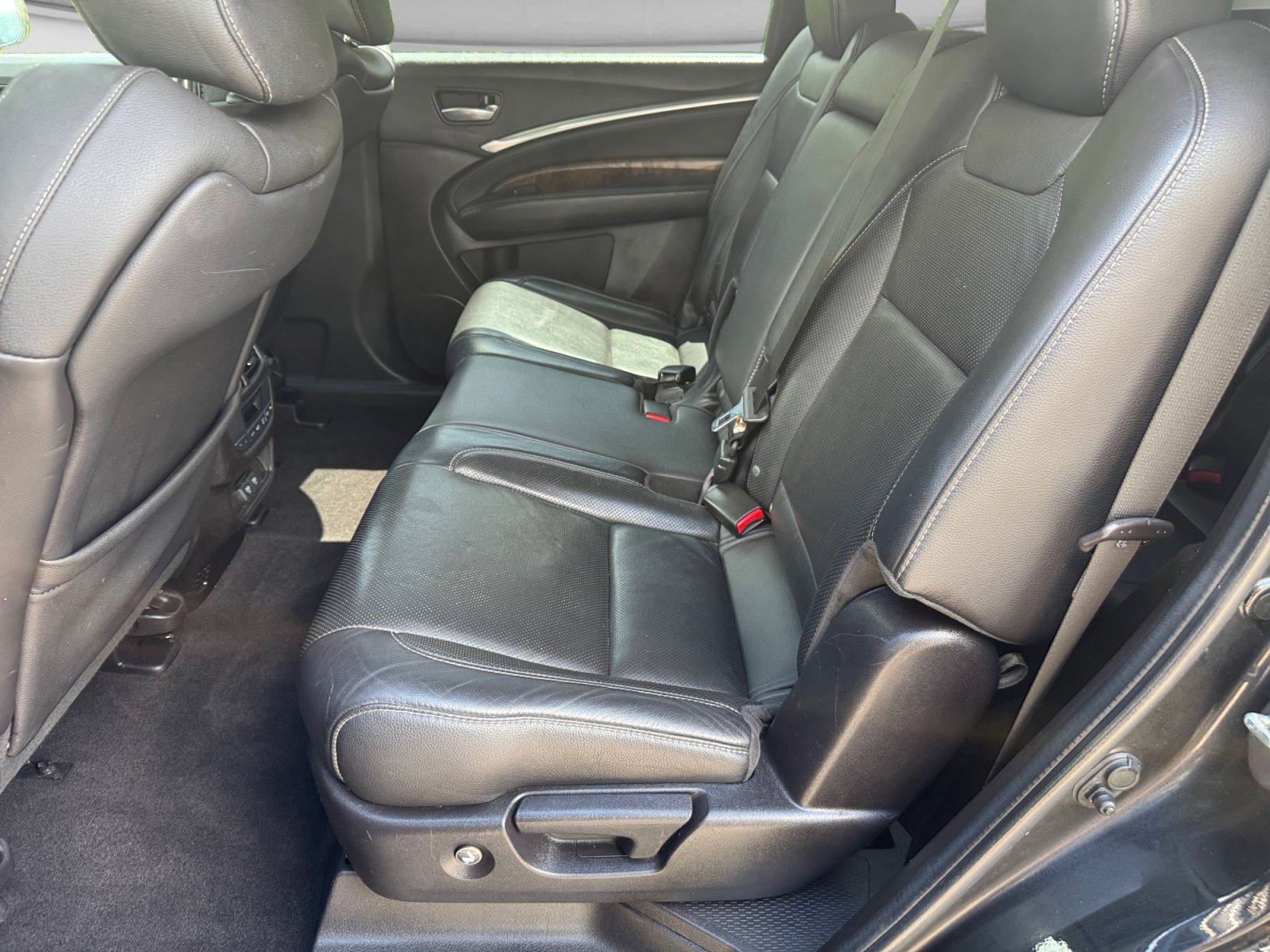 Used 2019 Acura MDX w/ Technology Package AWD/4WD image 14