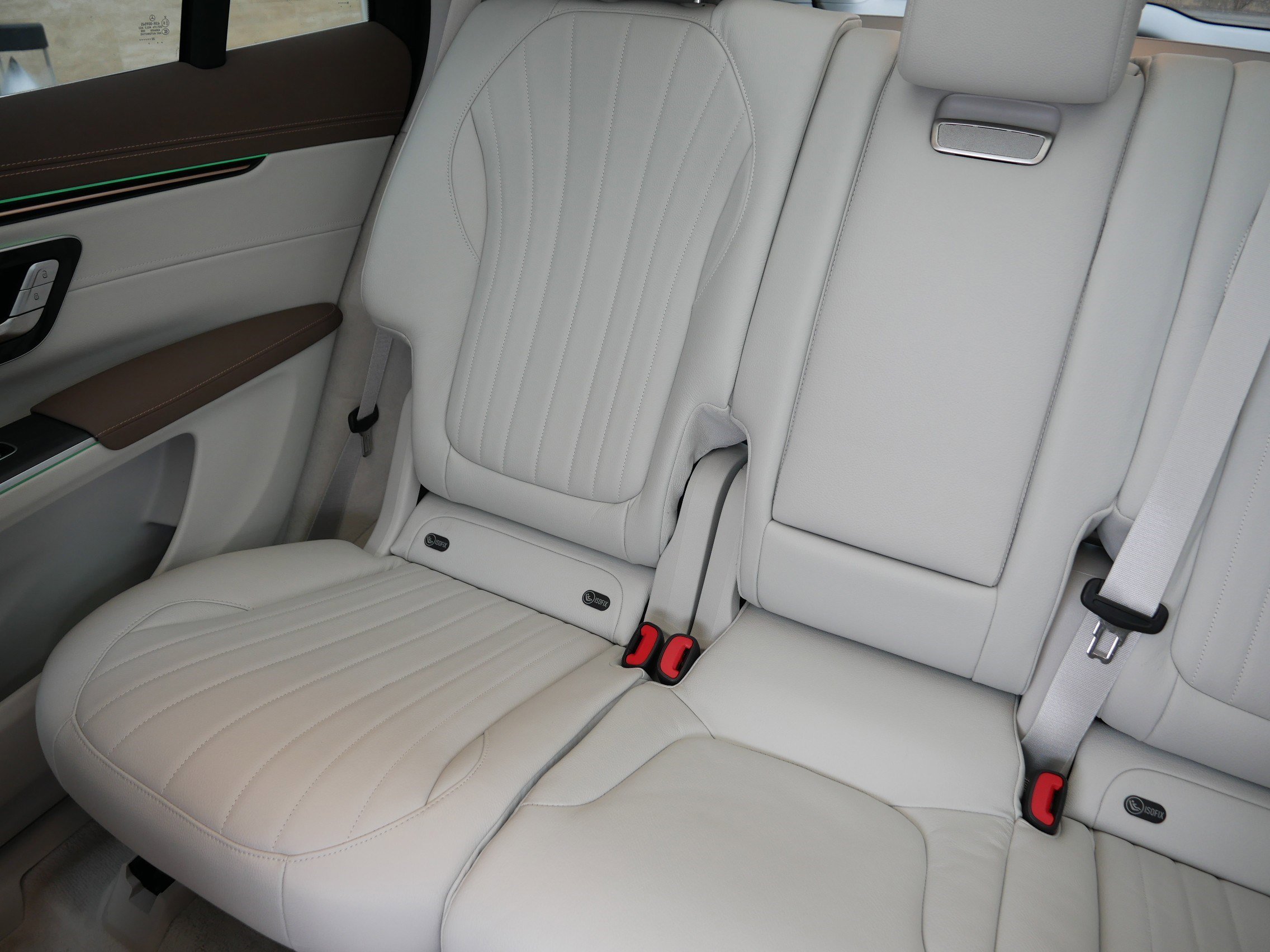 Used 2023 Mercedes-Benz EQS 580 4MATIC SUV image 12