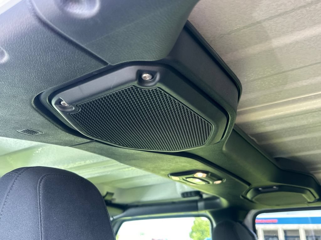 Used 2020 Jeep Wrangler Unlimited Sahara AWD/4WD image 20