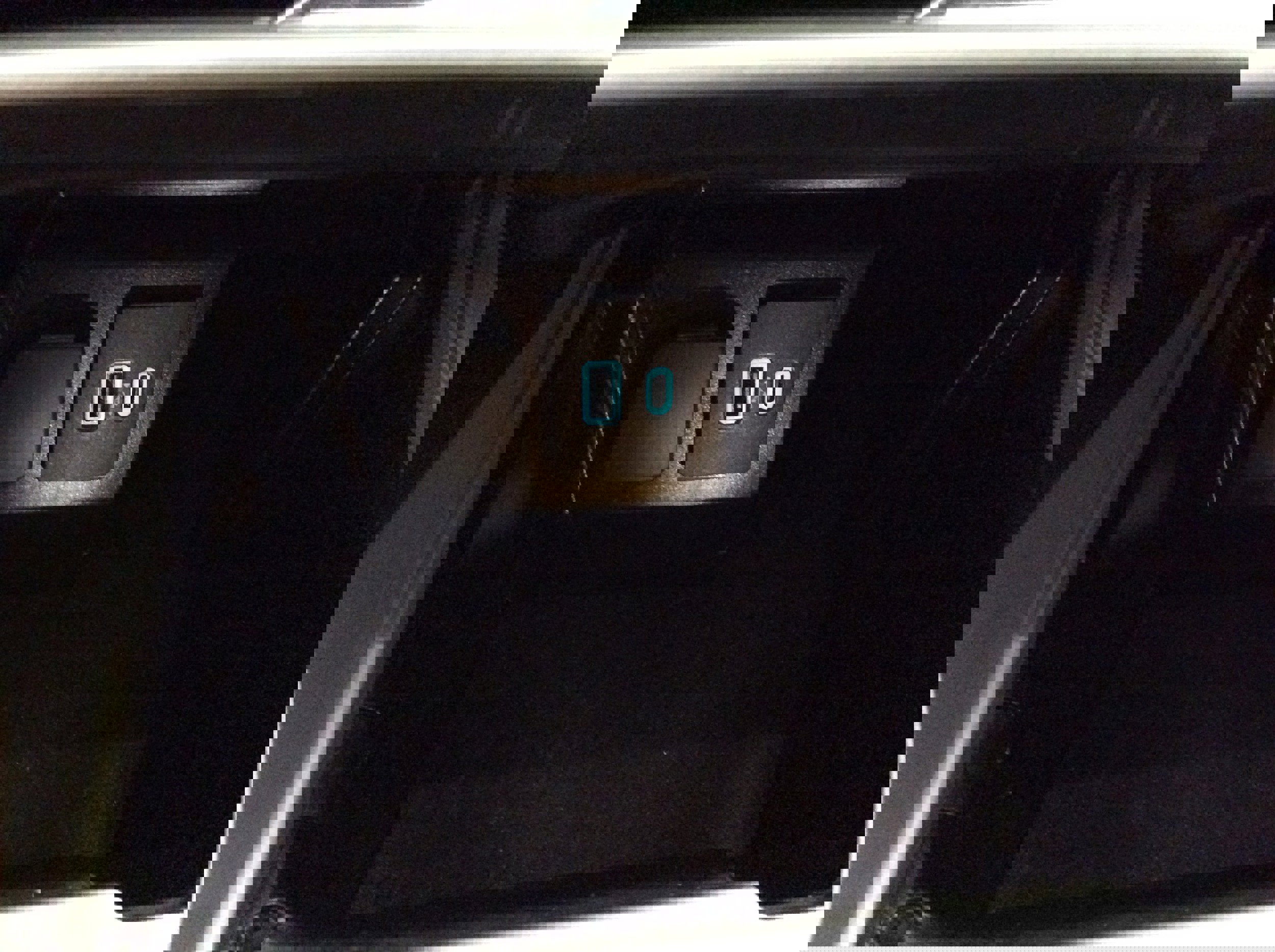 Used 2023 Ford Explorer XLT w/ Equipment Group 202A image 30