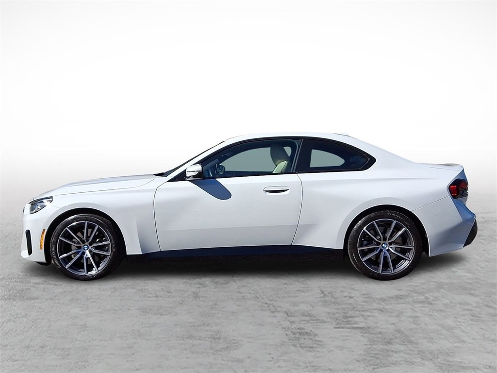 Used 2023 BMW 230i xDrive Coupe w/ Premium Package image 7