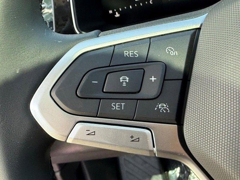 New 2026 Volkswagen Jetta SE FWD image 11
