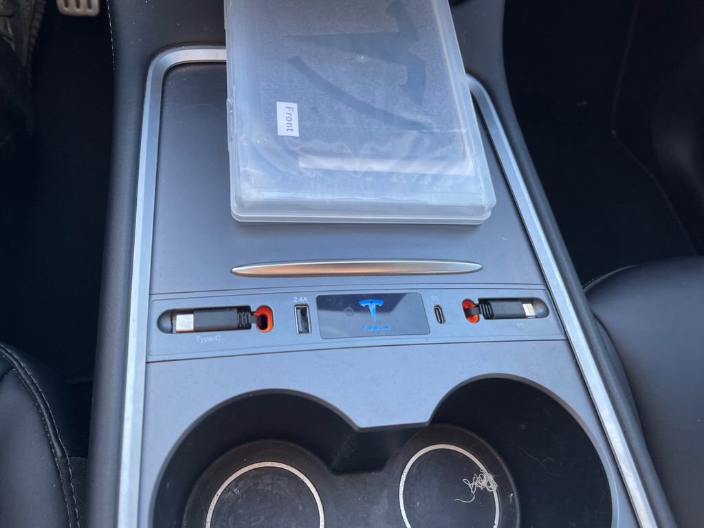 Used 2022 Tesla Model Y Performance image 28