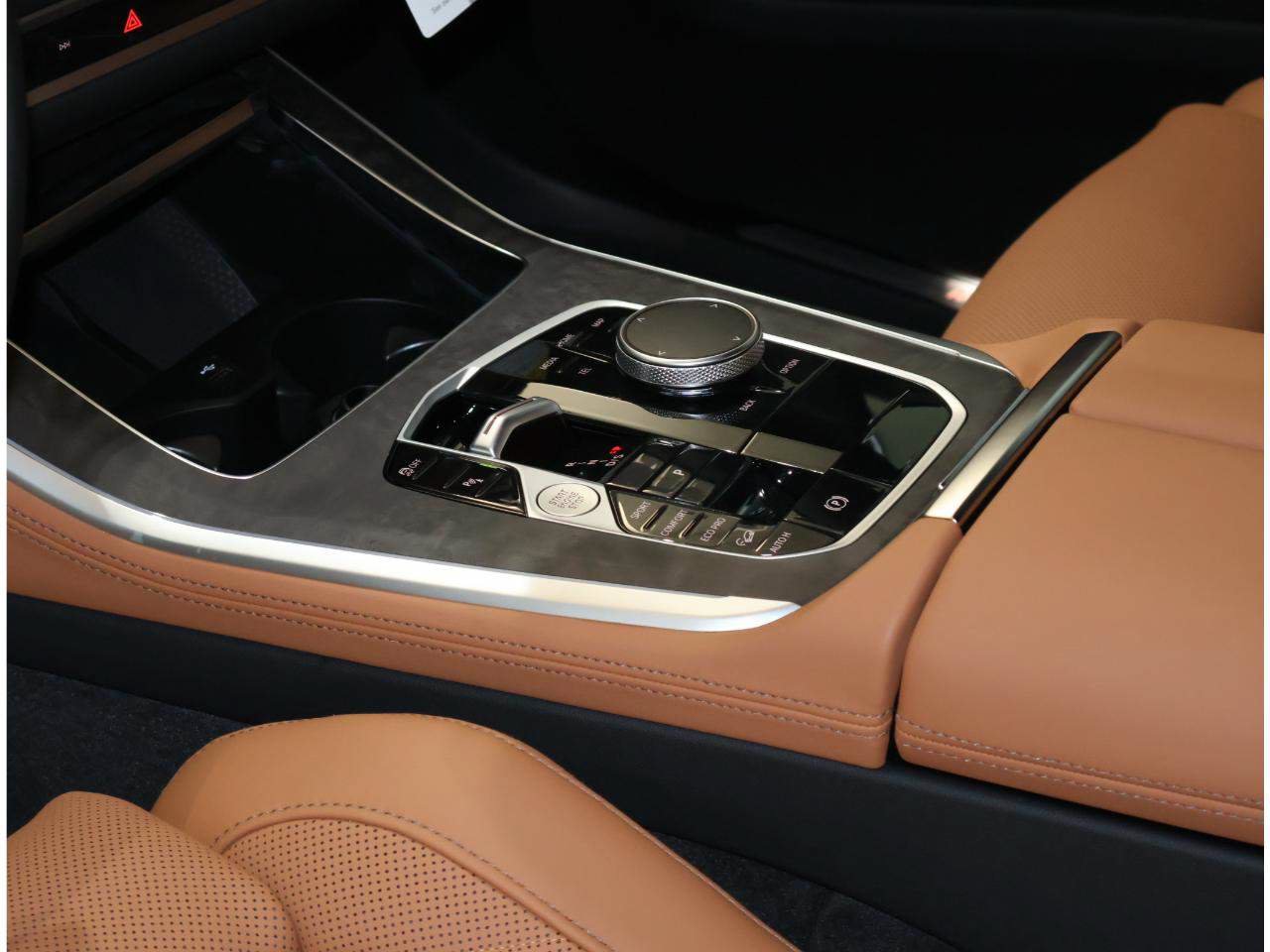 Used 2026 BMW X5 xDrive40i w/ Premium Package AWD/4WD image 12