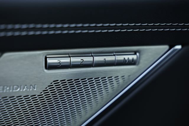 New 2024 Jaguar XF R-Dynamic SE AWD/4WD image 24
