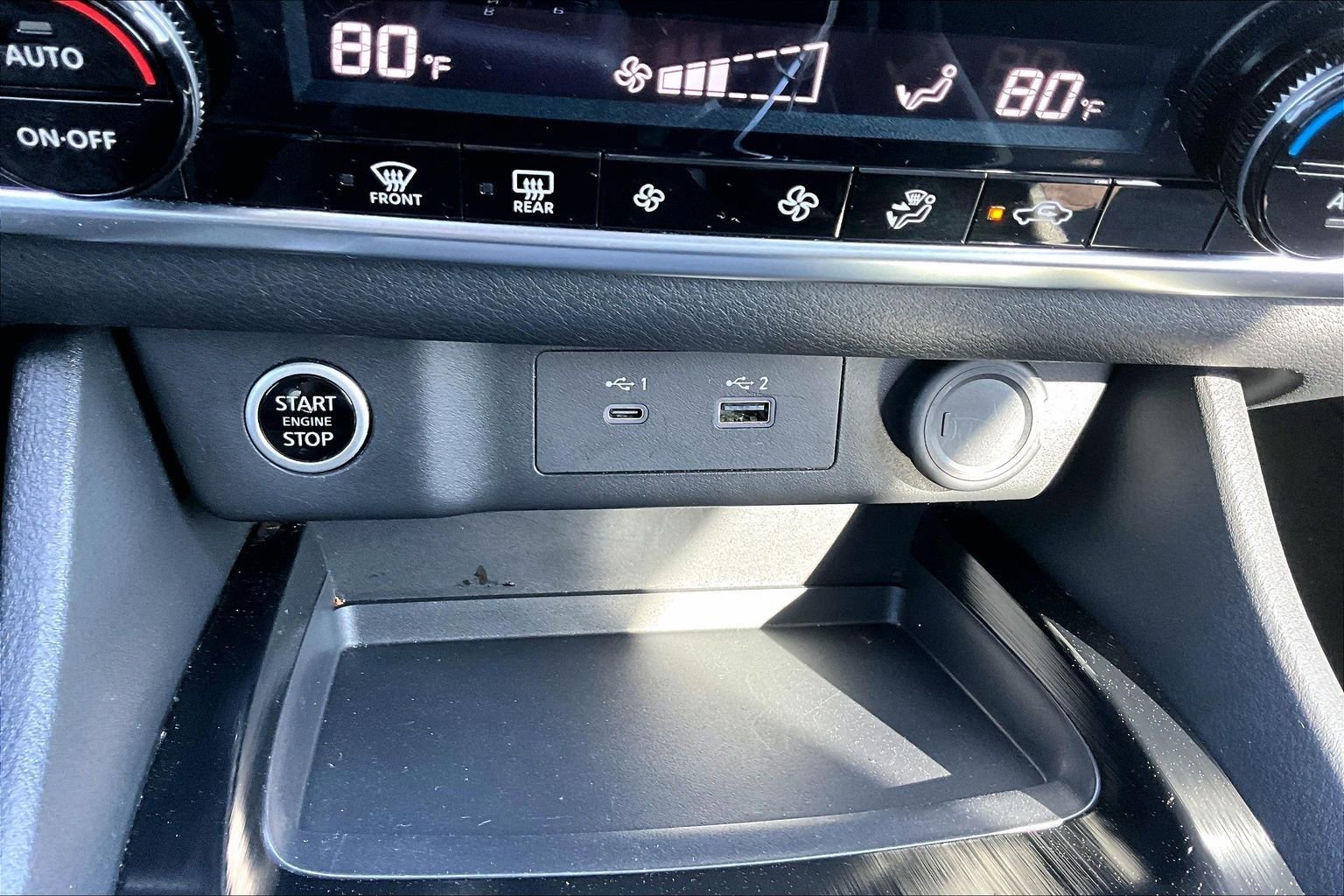 Used 2023 Nissan Rogue SV image 16