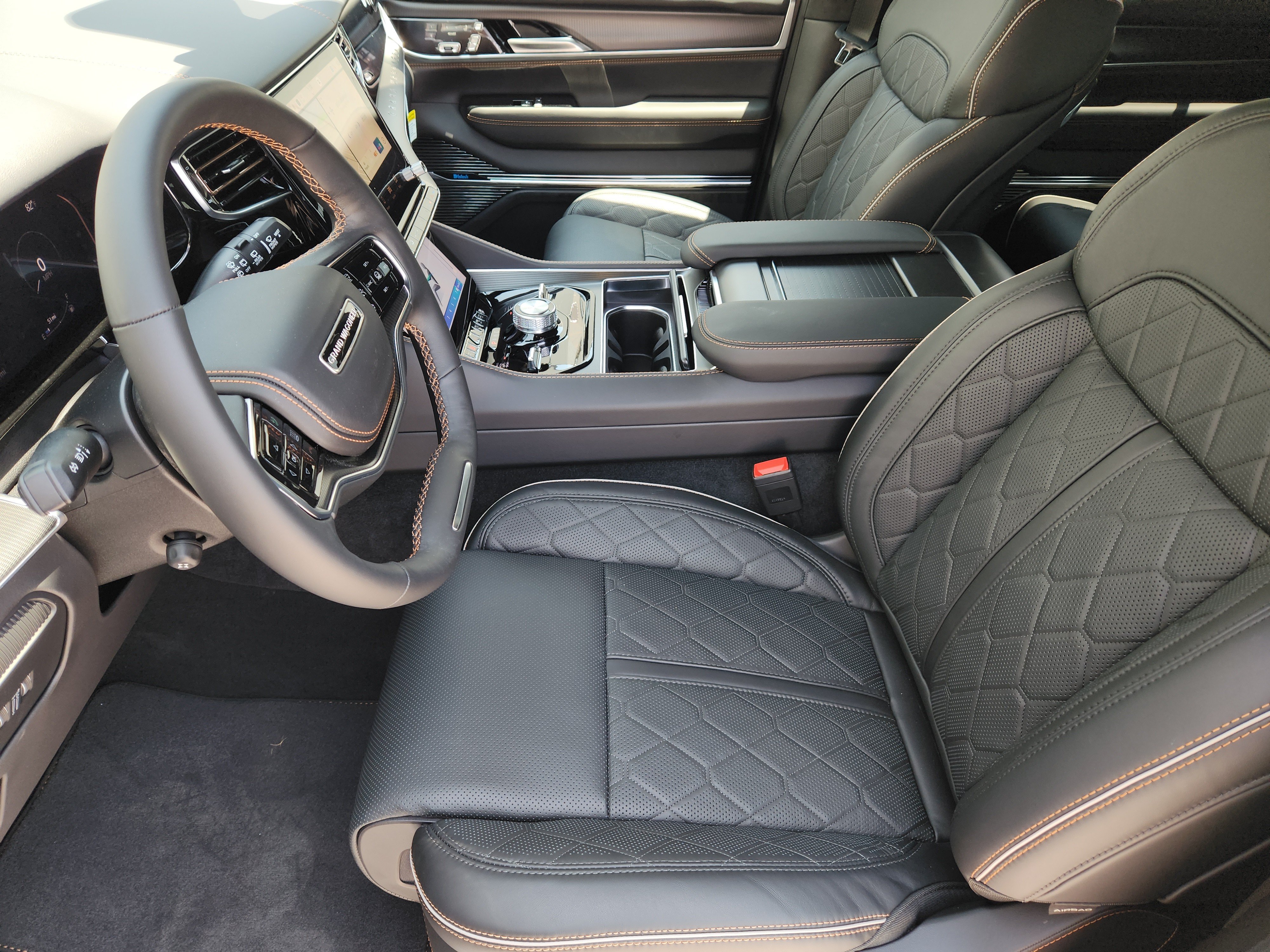 New 2026 Jeep Grand Wagoneer Summit AWD/4WD image 10