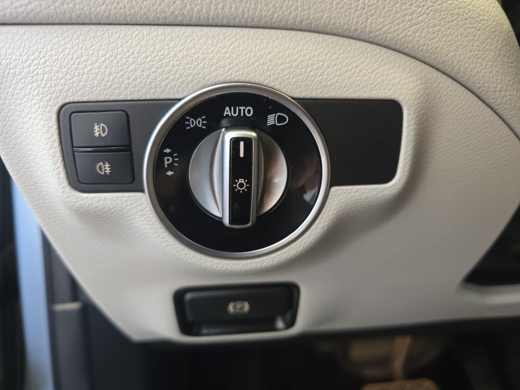 Used 2019 Mercedes-Benz GLA 250 image 27