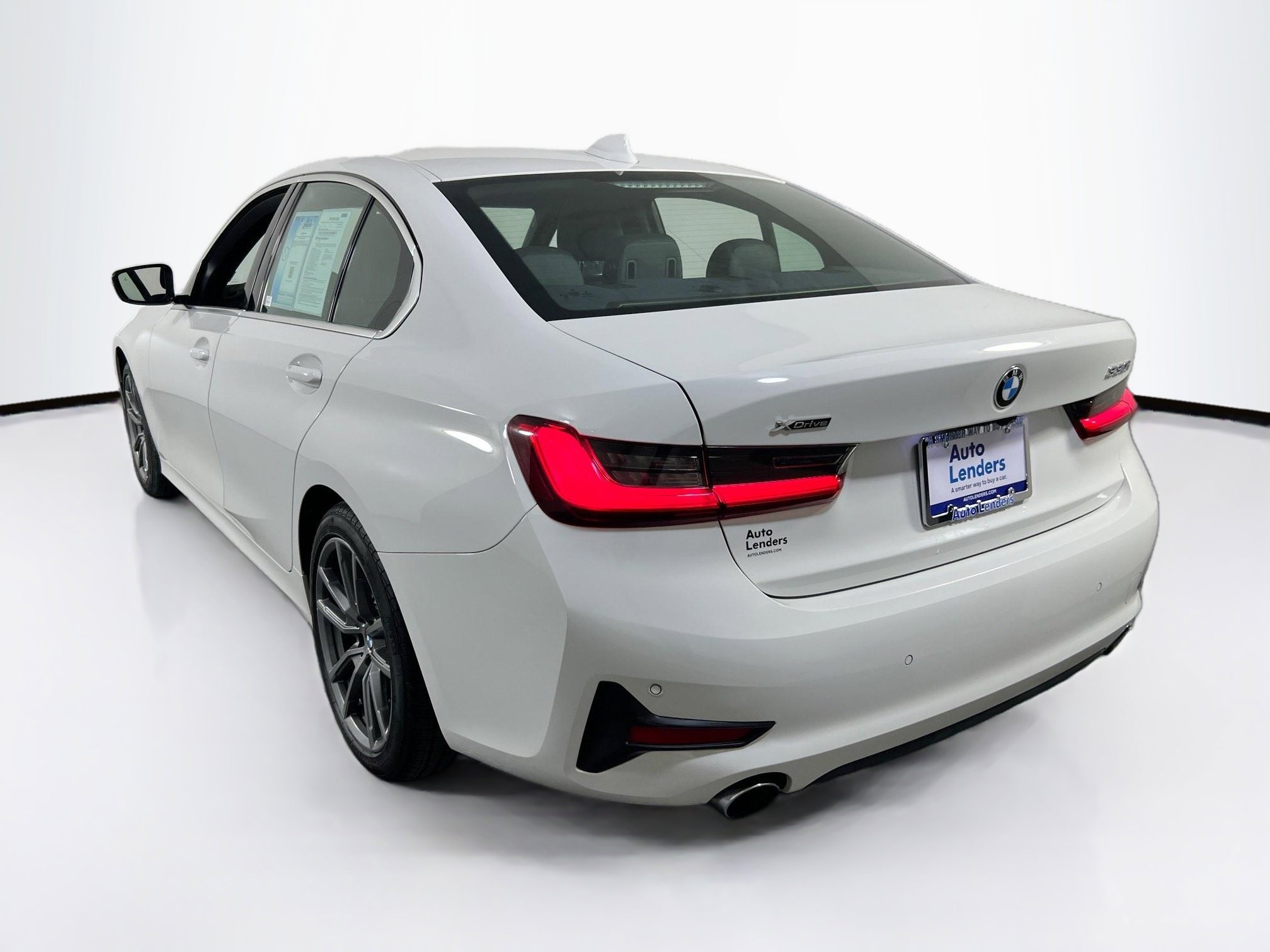 Used 2021 BMW 330i xDrive Sedan w/ Convenience Package image 7