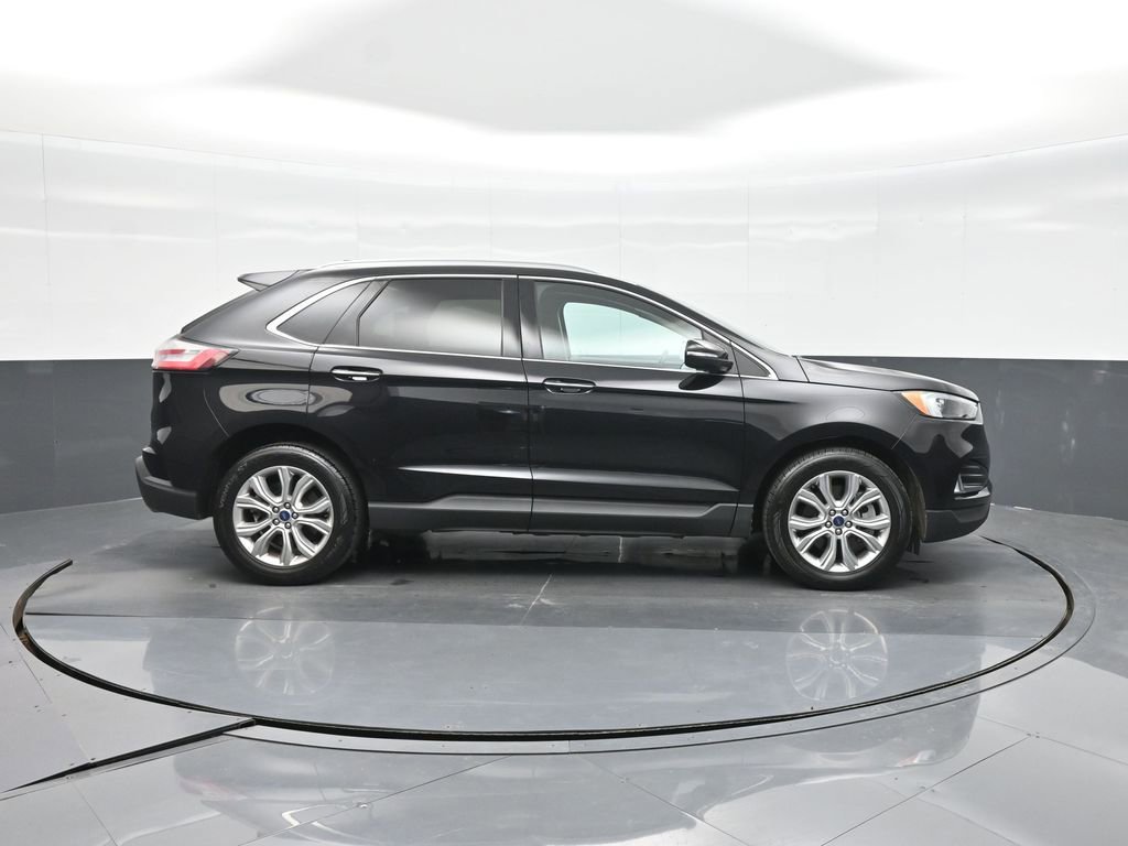 Certified 2022 Ford Edge Titanium AWD/4WD image 10