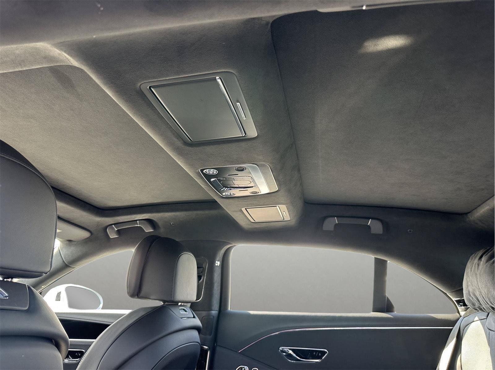 New 2026 Bentley Flying Spur V8 AWD/4WD image 35