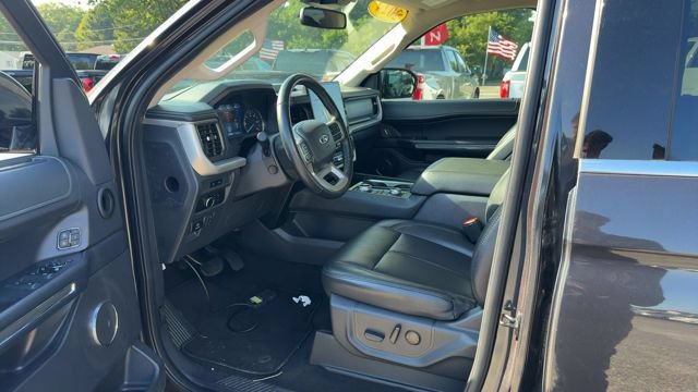 Used 2024 Ford Expedition XLT AWD/4WD image 10