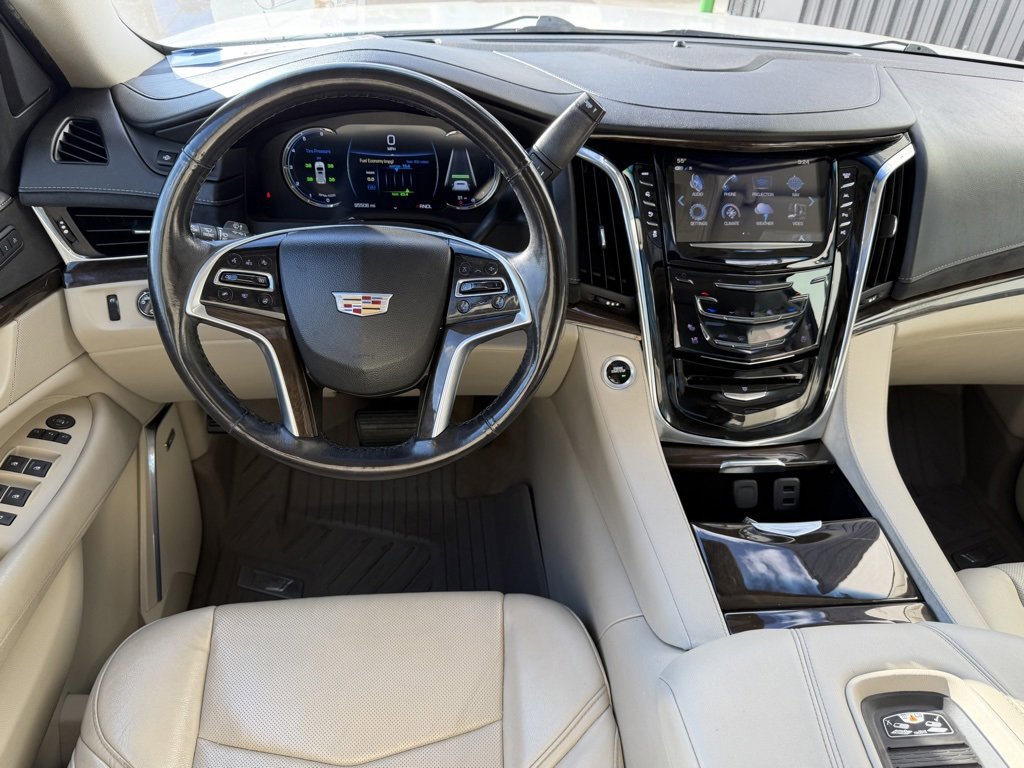 Used 2018 Cadillac Escalade Luxury image 17