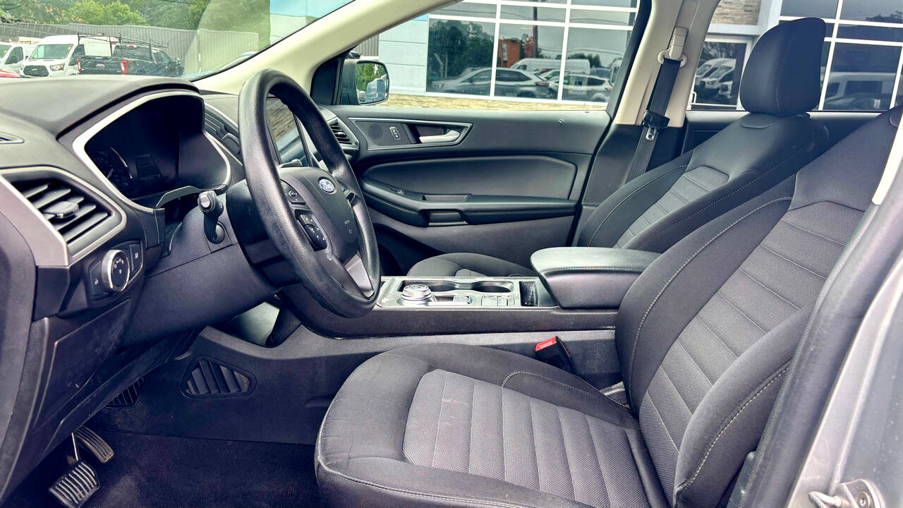 Used 2021 Ford Edge SE image 15