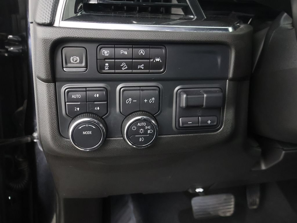Used 2025 Chevrolet Tahoe RST w/ Comfort Package AWD/4WD image 45