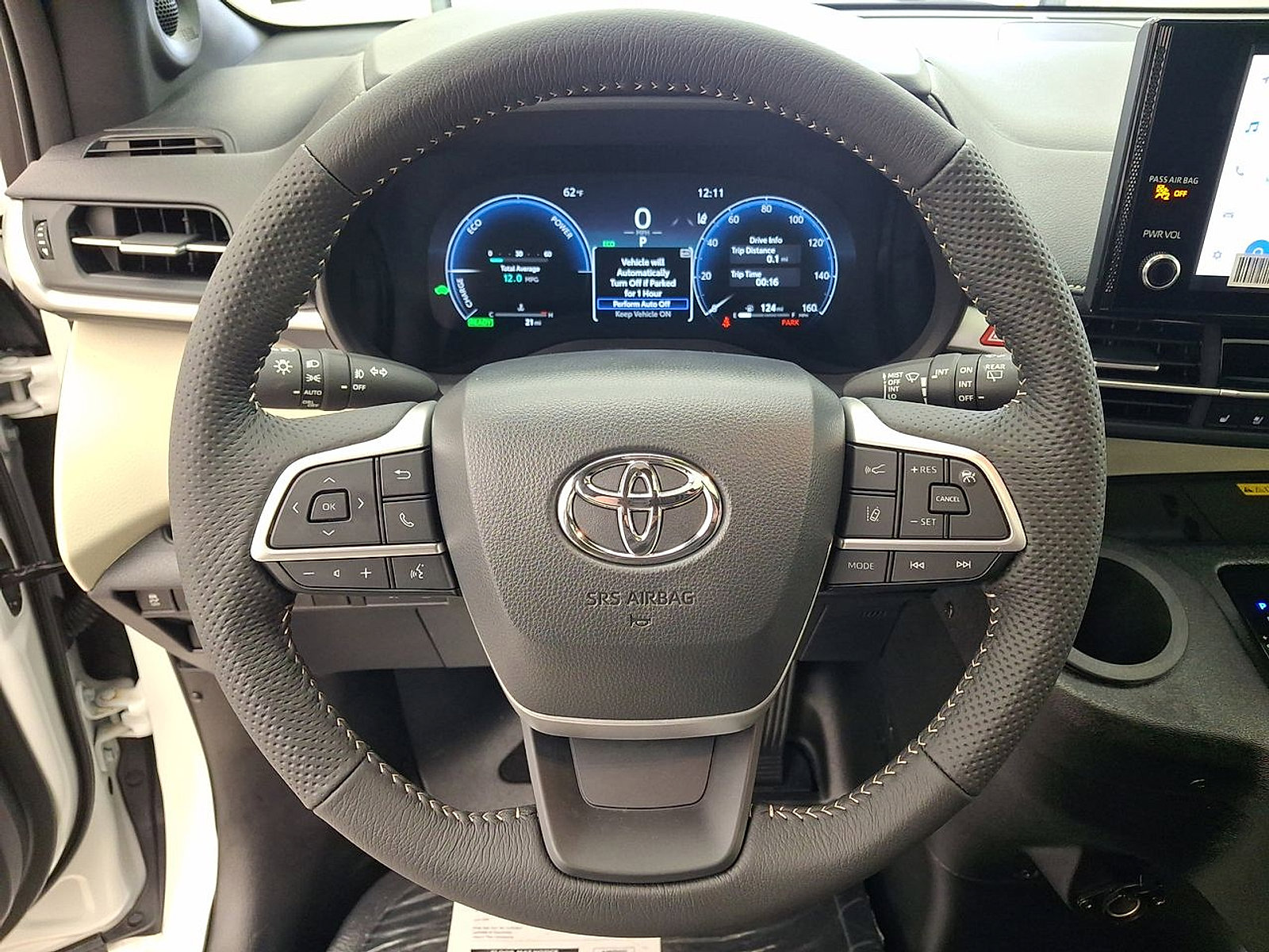 Used 2026 Toyota Sienna Limited FWD image 16