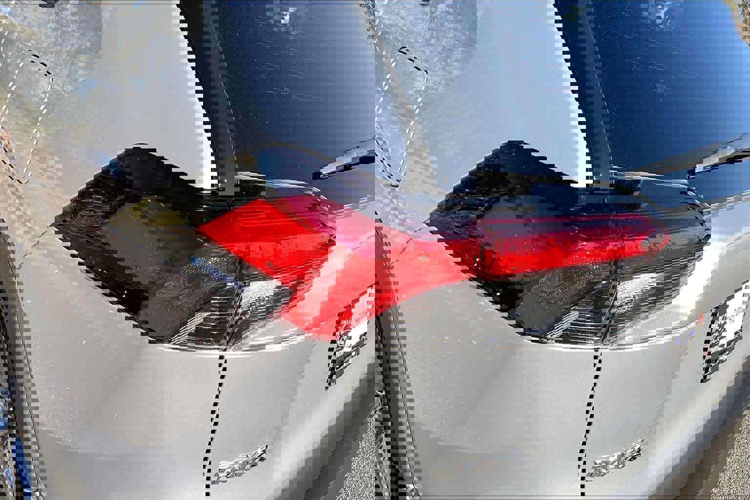 Used 2024 Toyota RAV4 XLE image 27