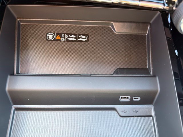 New 2027 Chevrolet Tahoe Premier w/ Sun And Tow Package AWD/4WD image 25