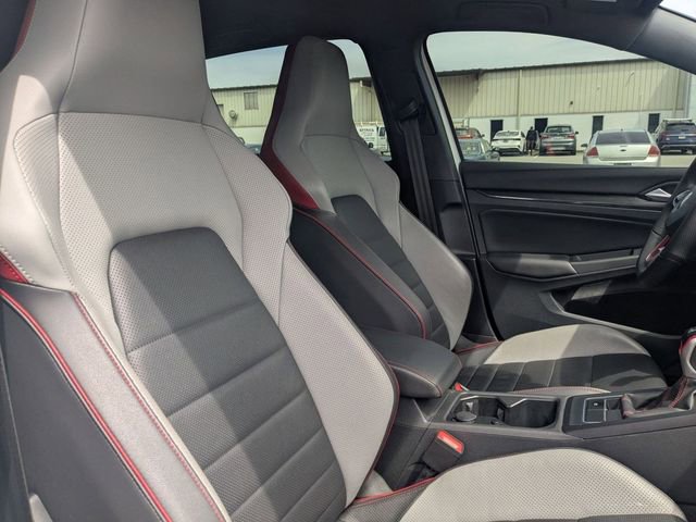 Used 2022 Volkswagen GTI SE image 38