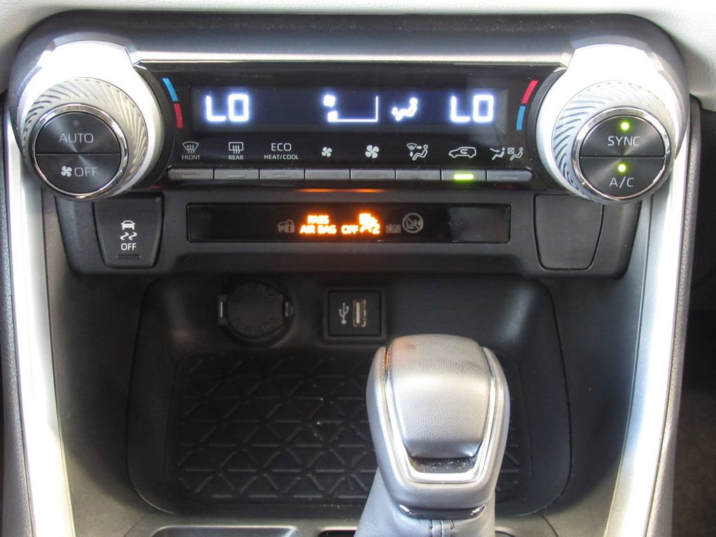 Certified 2025 Toyota RAV4 XLE Premium AWD/4WD image 30