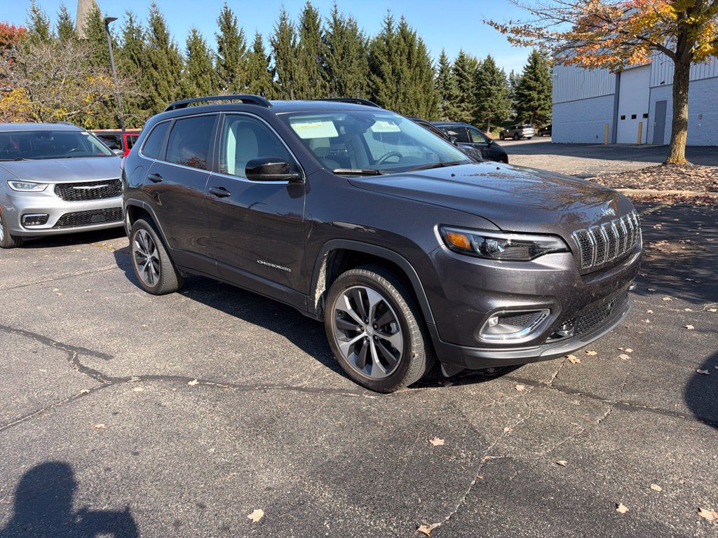 Used 2022 Jeep Cherokee Limited w/ Elite Package AWD/4WD image 1