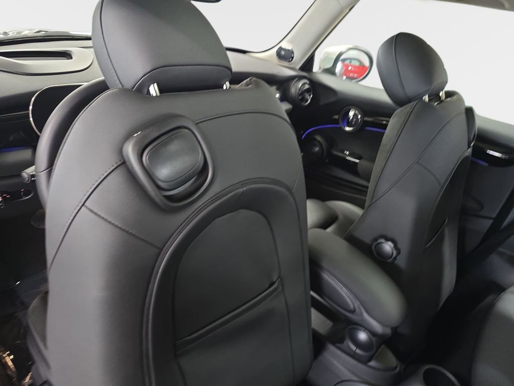 Used 2024 MINI Cooper SE image 16