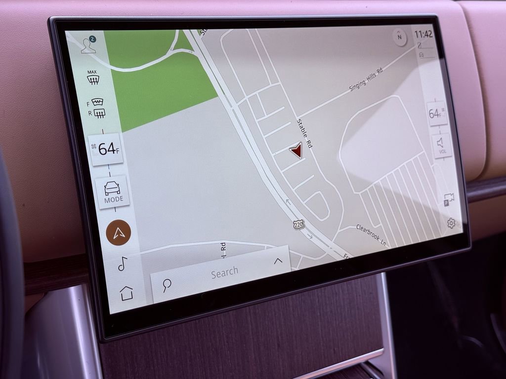 New 2026 Land Rover Range Rover Long Wheelbase SE image 21