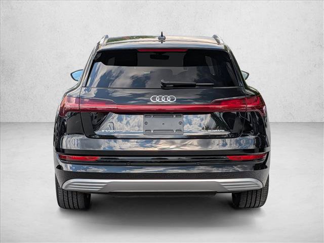 Certified 2023 Audi e-tron Premium Plus w/ Premium Plus Package AWD/4WD image 7