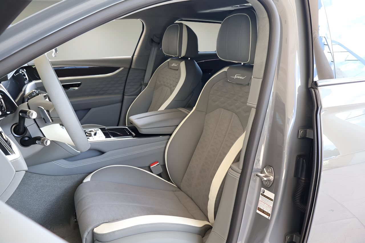 New 2026 Bentley Flying Spur Plug-In Hybrid AWD/4WD image 14