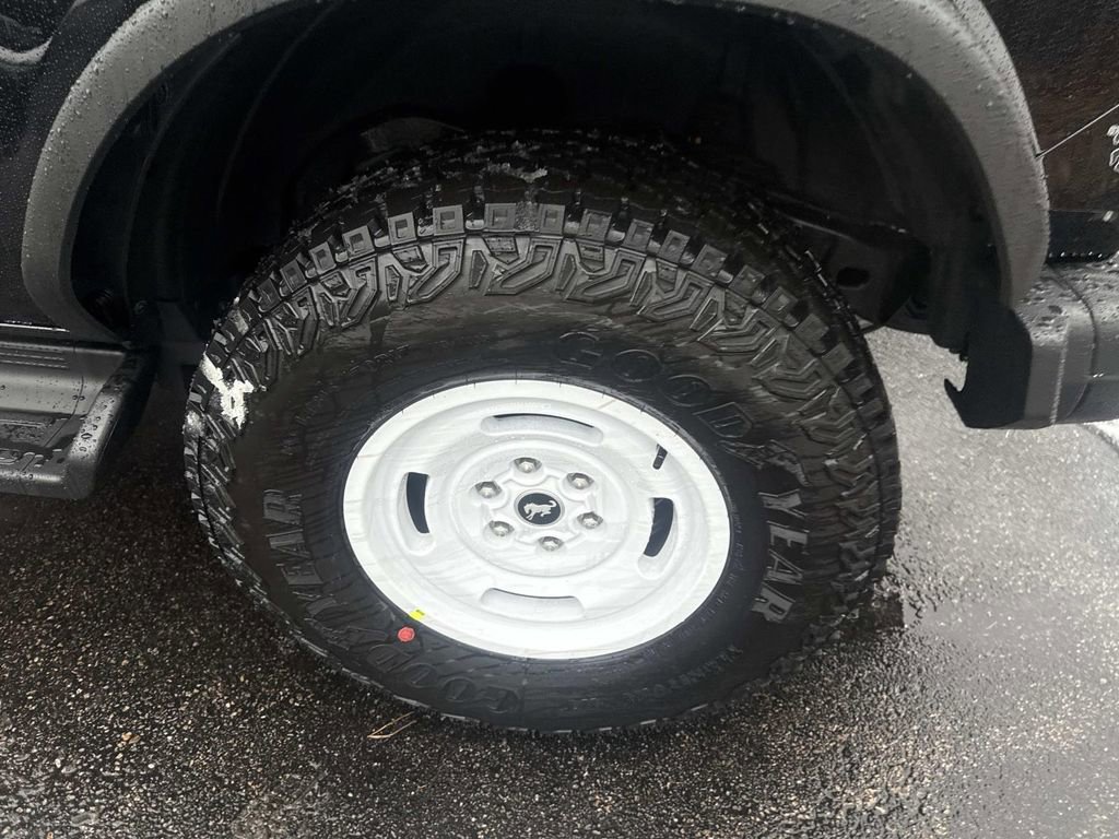 New 2025 Ford Bronco Heritage Edition AWD/4WD image 37
