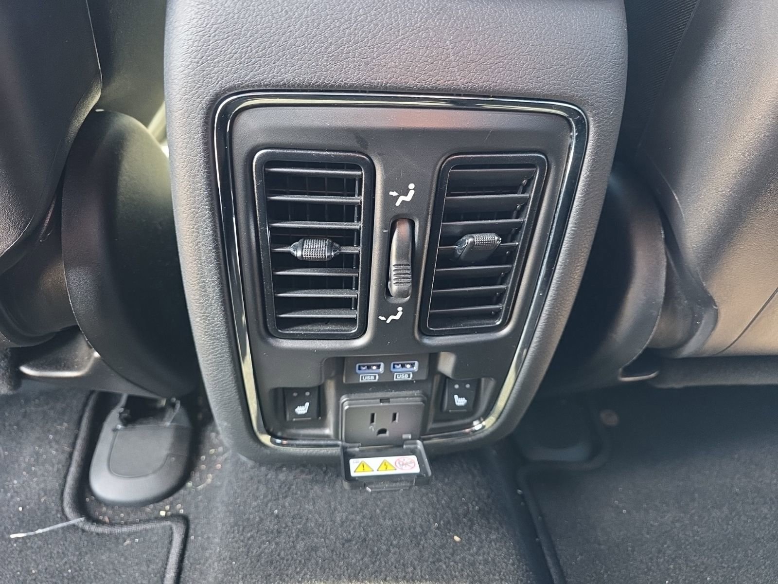 Used 2020 Jeep Grand Cherokee Limited w/ Luxury Group II image 11