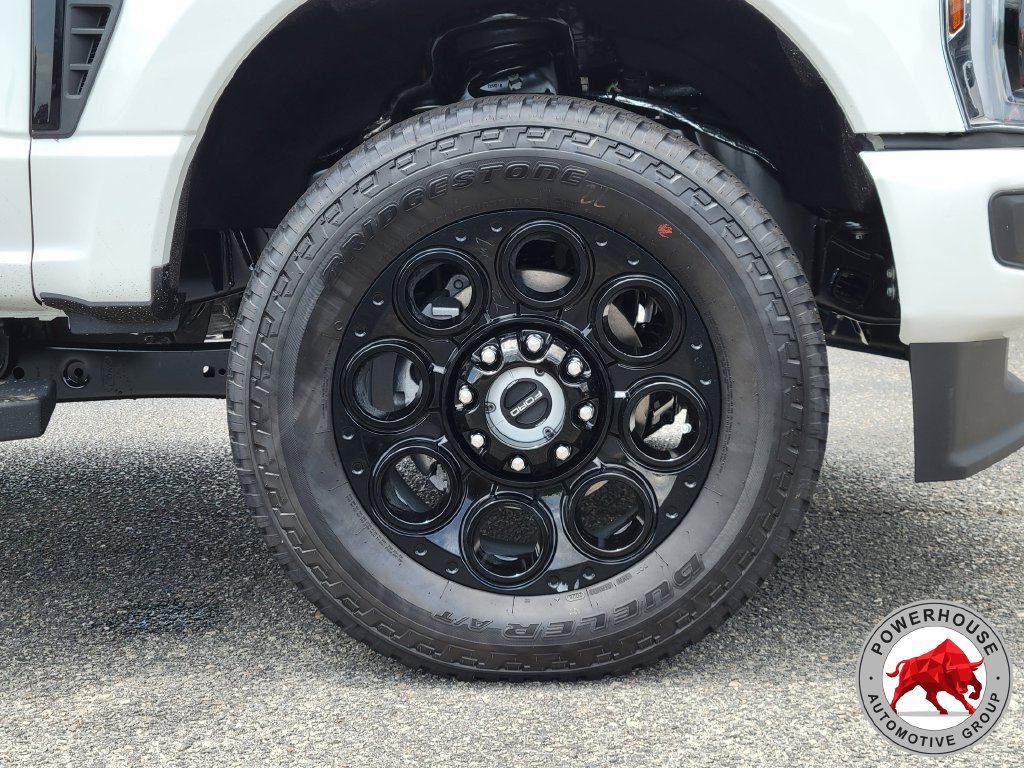 New 2026 Ford F350 Lariat w/ Black Appearance Package AWD/4WD image 12