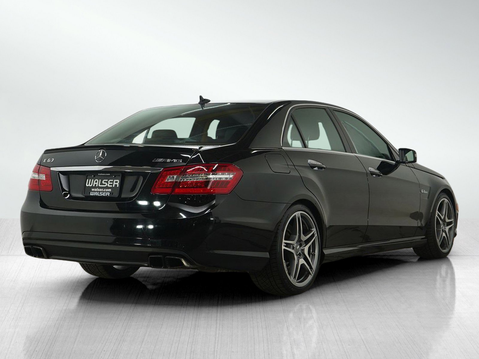 Used 2010 Mercedes-Benz E 63 AMG Sedan image 6